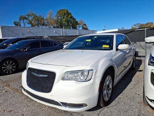 2015 Chrysler 300 Limited
