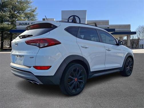 2017 Hyundai TUCSON Night