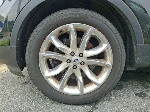 Tuxedo Black Metallic 2015 Ford Explorer XLT