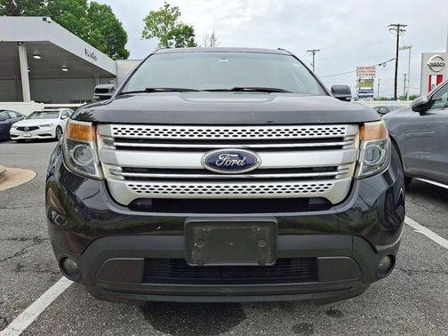 Tuxedo Black Metallic 2015 Ford Explorer XLT