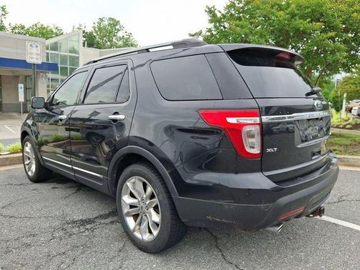 Tuxedo Black Metallic 2015 Ford Explorer XLT