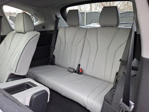 2026 Acura MDX Advance Package