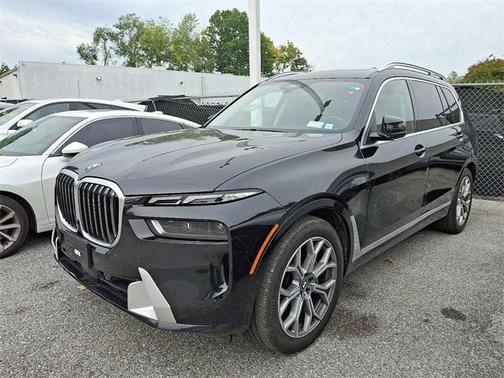 2025 BMW X7 xDrive40i