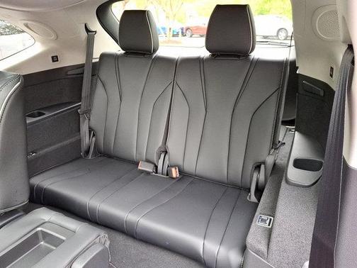 Solar Silver Metallic 2026 Acura MDX Advance Package