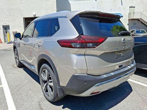 Champagne Silver 2023 Nissan Rogue Platinum
