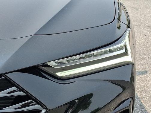 2025 Acura TLX Technology