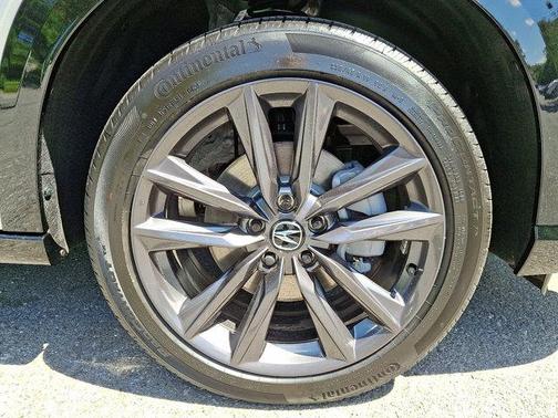 Solar Silver Metallic 2026 Acura ADX A-Spec
