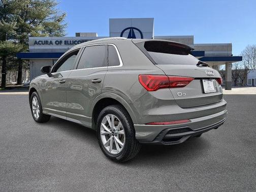 2023 Audi Q3 45 S line Premium