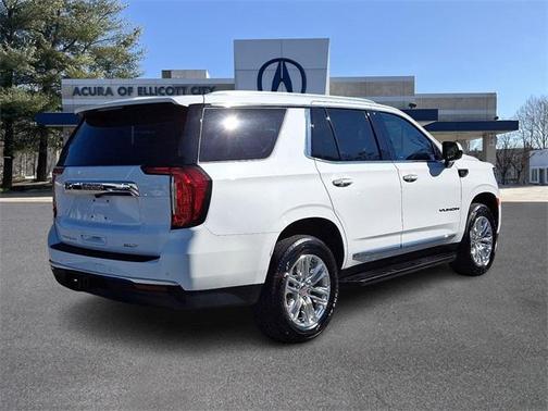 2024 GMC Yukon SLT