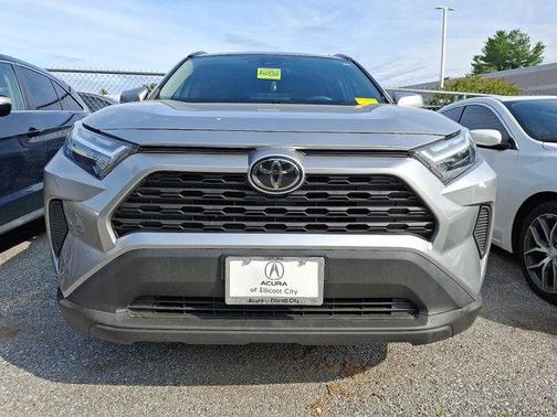 Silver Sky Metallic 2022 Toyota RAV4 XLE