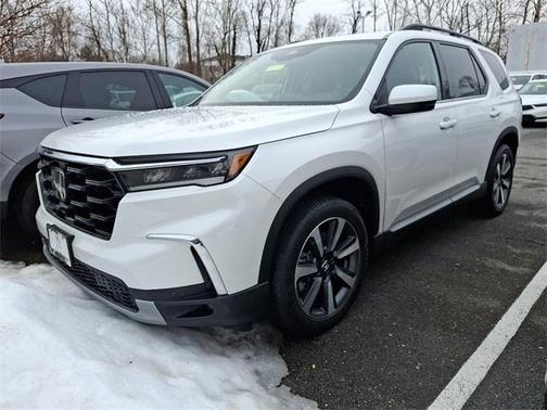 2023 Honda Pilot Touring