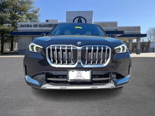 Black Sapphire Metallic 2025 BMW X1 xDrive28i