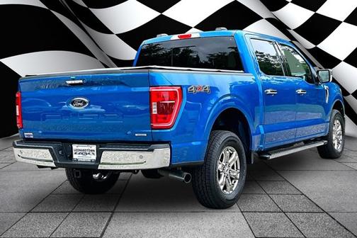 VELOCITY BLUE 2021 Ford F-150 XLT