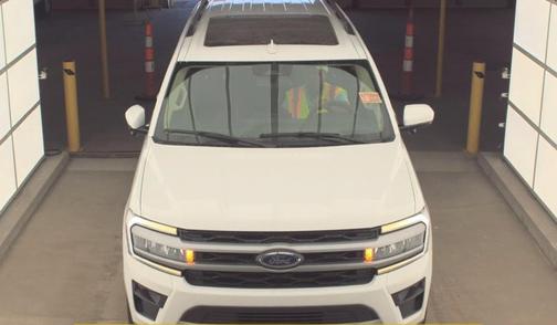 OXFORD WHITE 2022 Ford Expedition XLT