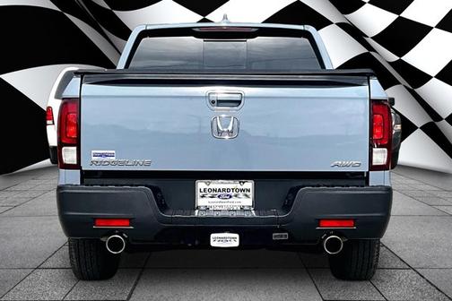 Sonic Gray Pearl 2023 Honda Ridgeline RTL