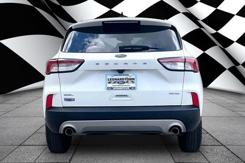 STAR WHITE METALLIC TRI-COA 2022 Ford Escape SEL