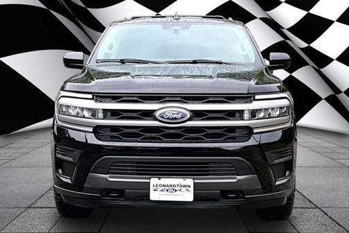 AGATE BLACK METALLIC 2022 Ford Expedition XLT