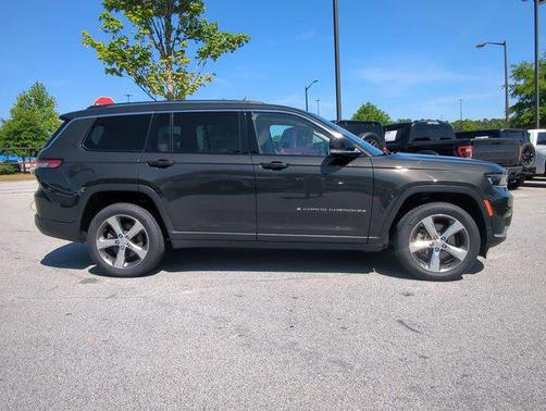 Rocky Mountain Pearlcoat 2022 Jeep Grand Cherokee L Limited