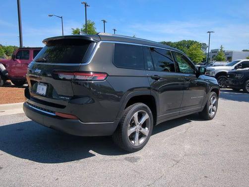 Rocky Mountain Pearlcoat 2022 Jeep Grand Cherokee L Limited