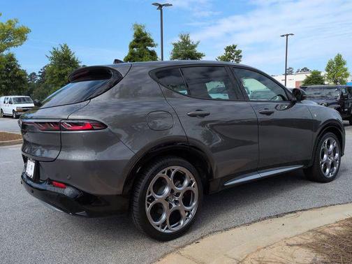 Grigio Ascari Metallic 2024 Alfa Romeo Tonale Ti EAWD