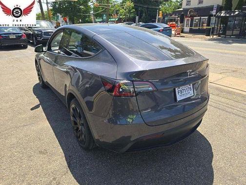 Midnight Silver Metallic 2021 Tesla Model Y Long Range Dual Motor All-Wheel Drive