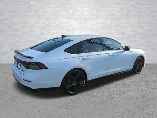 2023 Honda Accord Hybrid Sport-L