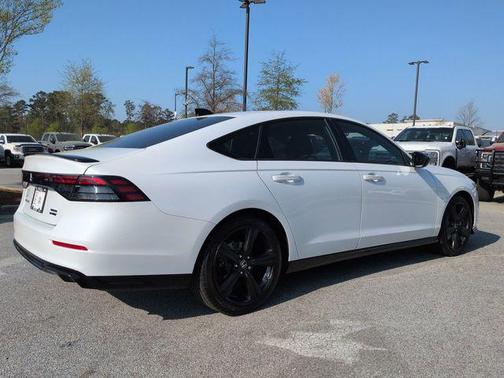 2023 Honda Accord Hybrid Sport-L