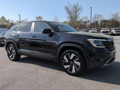 2024 Volkswagen Atlas Cross Sport 2.0T SE w/Technology