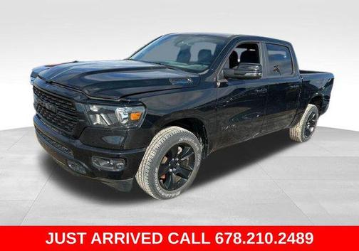 Diamond Black Crystal Pearlcoat 2023 RAM 1500 Big Horn/Lone Star