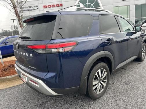 2024 Nissan Pathfinder SL 4WD