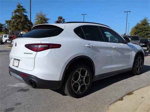 2022 Alfa Romeo Stelvio Ti