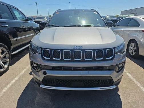 Billet Silver Metallic Clearcoat 2023 Jeep Compass Limited