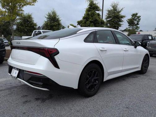 Snow White Pearl 2025 Kia K5 LXS
