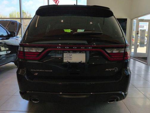 DB Black Crystal Clearcoat 2026 Dodge Durango SRT Hellcat AWD
