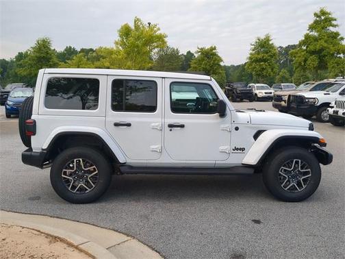 2025 Jeep Wrangler 4-Door Sahara 4x4