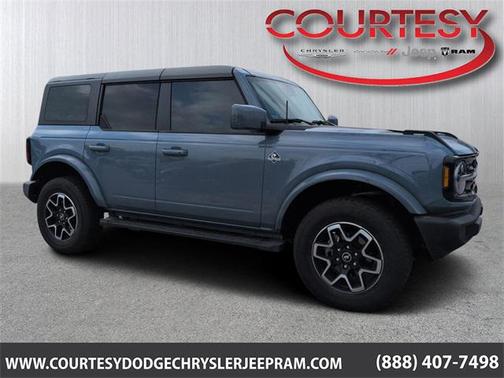 2024 Ford Bronco Outer Banks