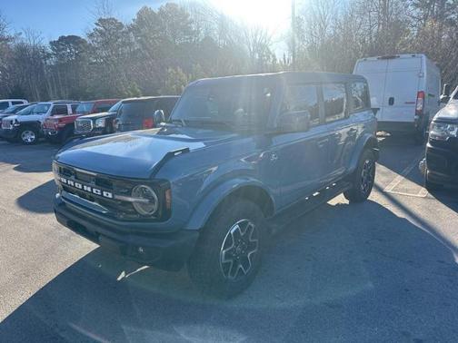 2024 Ford Bronco Outer Banks