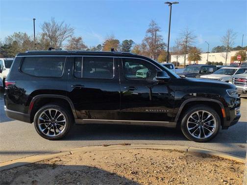 2022 Jeep Wagoneer Series III 4x2