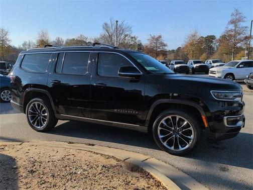 2022 Jeep Wagoneer Series III 4x2