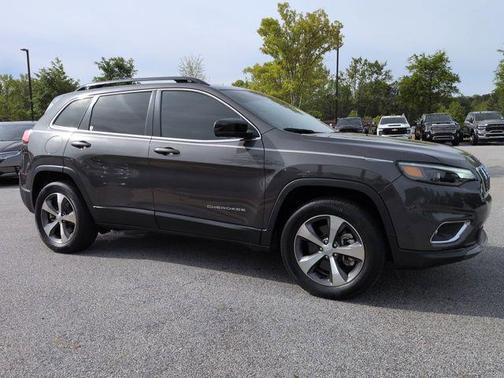 Granite Crystal Metallic Clearcoat 2022 Jeep Cherokee Limited
