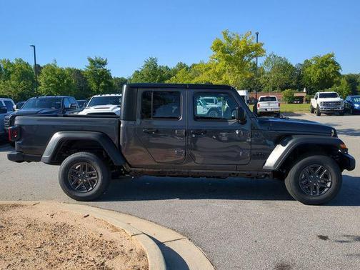 2025 Jeep Gladiator Sport S