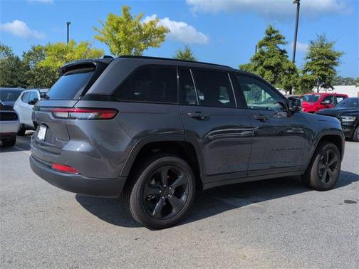 2024 Jeep Grand Cherokee Altitude