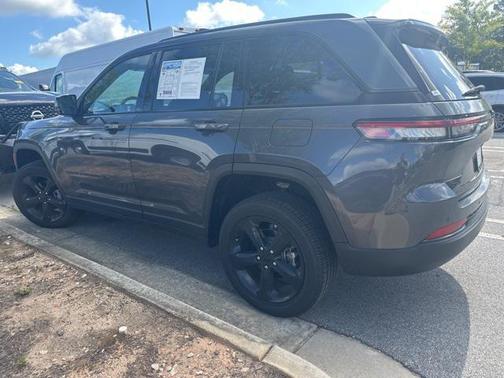 2024 Jeep Grand Cherokee Altitude