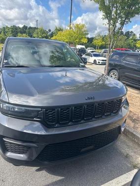 2024 Jeep Grand Cherokee Altitude