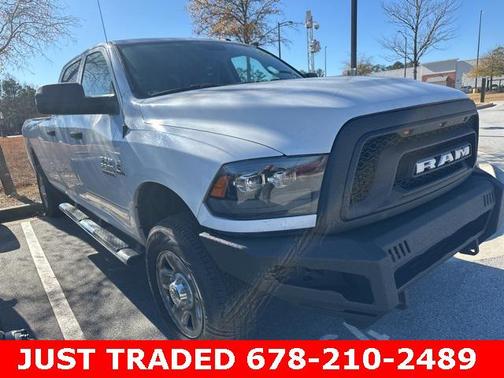2017 RAM 2500 Tradesman Crew Cab 4x4 8' Box