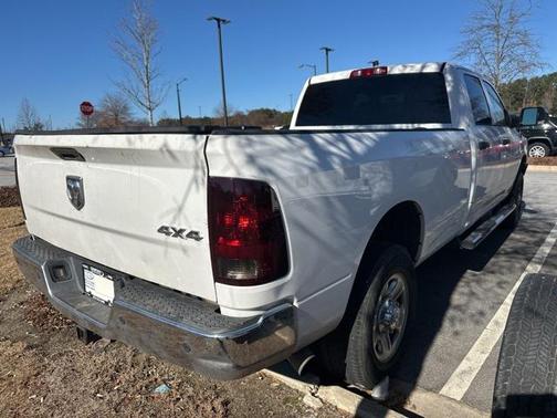 2017 RAM 2500 Tradesman Crew Cab 4x4 8' Box