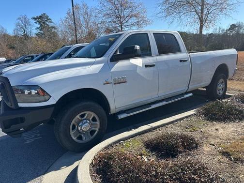2017 RAM 2500 Tradesman Crew Cab 4x4 8' Box