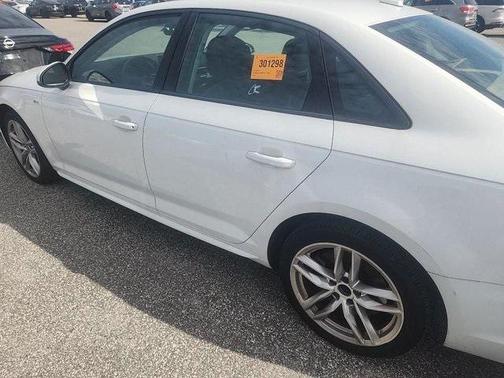 2017 Audi A4 Season of Audi Premium