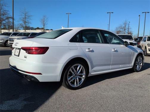 2017 Audi A4 Season of Audi Premium