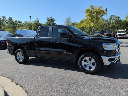 Diamond Black Crystal Pearlcoat 2022 RAM 1500 Big Horn/Lone Star
